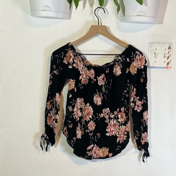 one clothing Tops - One Clothing Black Floral Off Shoulder Top